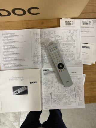 Televisor Loewe 32' Gris