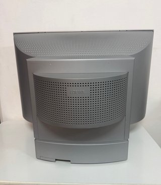 Televisor Loewe 32' Gris