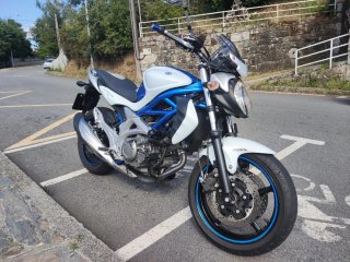 Suzuki Gladius 650 ABS 2010 - 12.240 km
