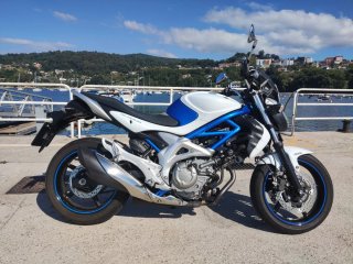 Suzuki Gladius 650 ABS 2010 - 12.240 km