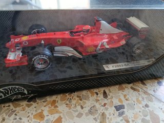 Maqueta Ferrari F2003-GA Schumacher 1:18