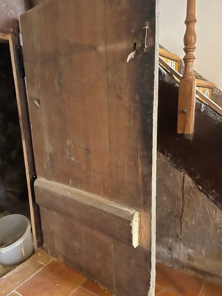 Puerta de madera antigua