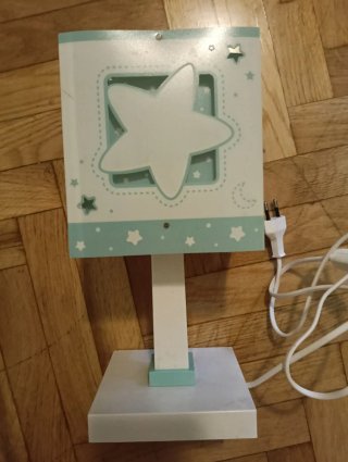 Lámpara de techo y mesita infantil estrellas