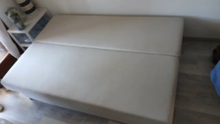 Divano letto Ikea beige con cuscini