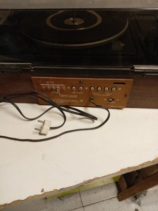 Tocadiscos, Radio y Cassette
