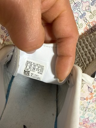 Zapatillas Adidas niño gris y blanco