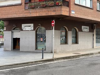 Local comercial (cafetería)