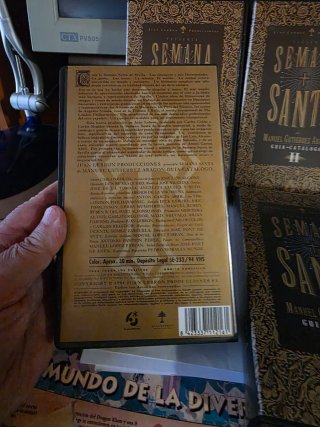 Lote religioso: Casetes y Cintas