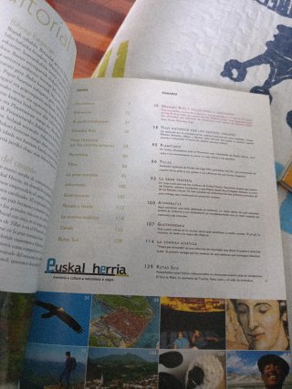 Revista EUSKAL HERRIA.