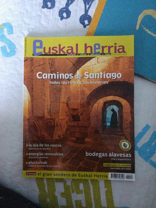 Revista EUSKAL HERRIA.