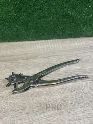 Juego de perforadora de cuero Amazon Basics