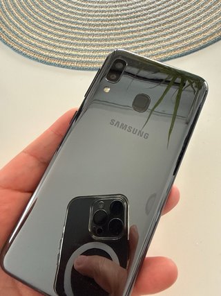 Samsung A20e