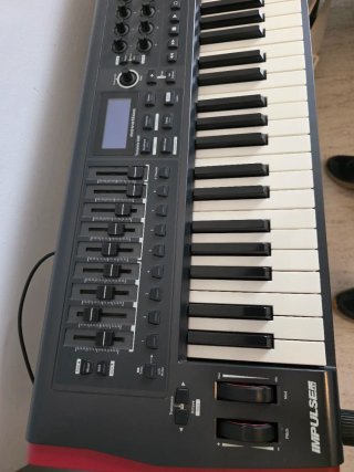 Novation Impulse Teclado Controlador.