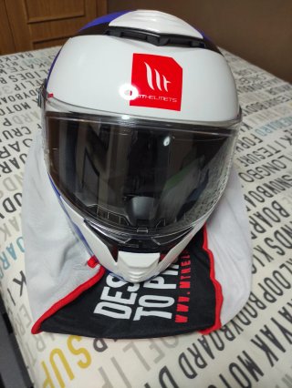 Casco de moto MT Helmets
