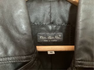 Chaqueta de Piel Negra