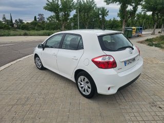 Toyota Auris 2012