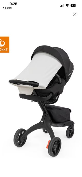 Ombrellone Stokke Xplory X con protezione solare UPF 50+