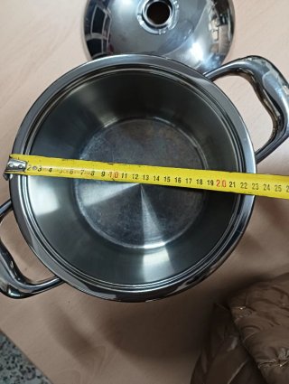 Olla AMC con tapa