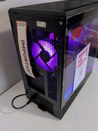 CyberpowerPC Gaming PC - AMD Ryzen 7 9800X3D