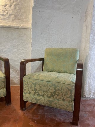2 Sillones Vintage Tela y Madera  30 cada uno