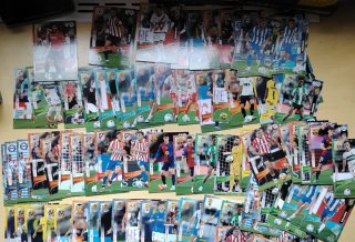Colección cromos fútbol Mega Cracks 2026 ficha Bis