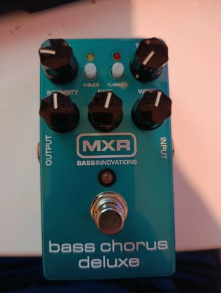 MXR Bass Chorus Deluxe Pedal nuevo