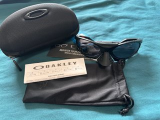 Gafas Oakley Nuevas con Estuche y Accesorios