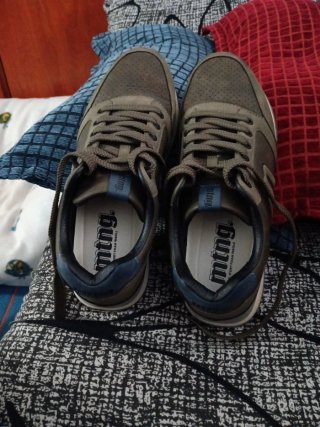 LoteMTNG Azul/Marrón Talla 42 Nuevas tengo