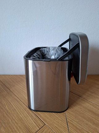 Mini cubo basura metal y plástico