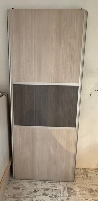 Puertas correderas armario madera y metal