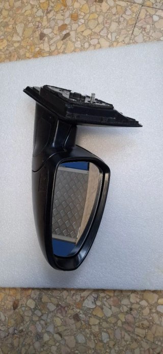Retrovisor derecho kia ceed 3