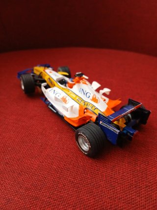 Scalextric Renault R28 Fernando Alonso
