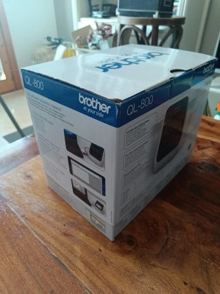 Stampante per etichette professionale Brother QL-800