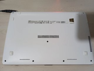 Portátil Asus F200CA Blanco