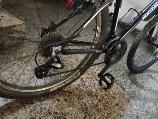 Bicicleta Montagna 26" in nero