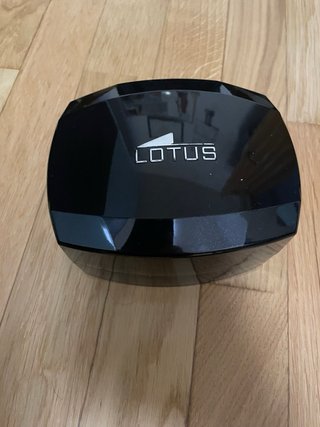 Reloj Lotus juvenil negro y naranja con su estuche