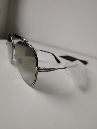 Occhiali da sole Tom Ford Holden TF0818
