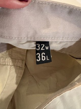 Dockers Khakis Finos Talla 32 largo 36 Beige