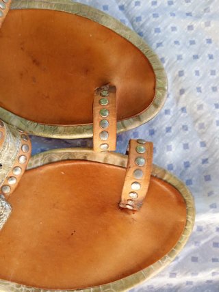 Sandalias Farrutx Marrón y Dorado