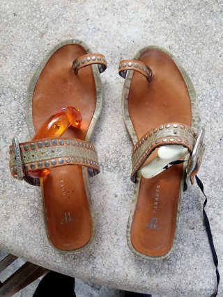Sandalias Farrutx Marrón y Dorado