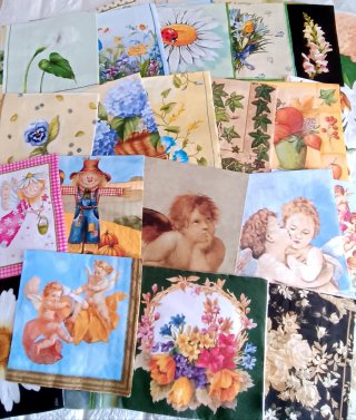 100 tovaglioli assortiti tutti diversi