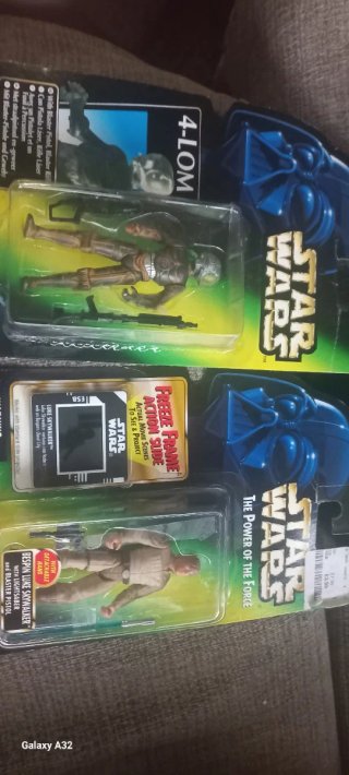 Star Wars: 4 The Power of the Force Figuras