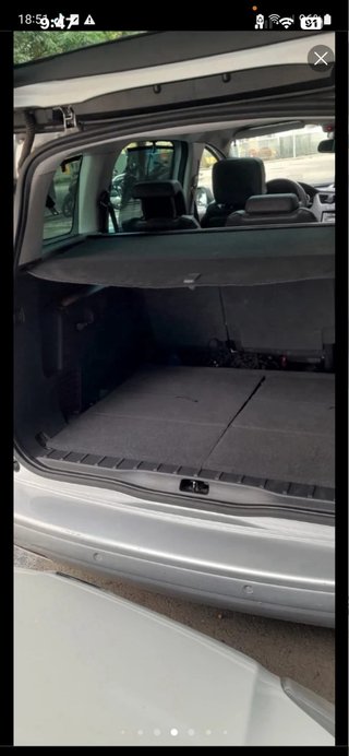 Peugeot 5008 2011