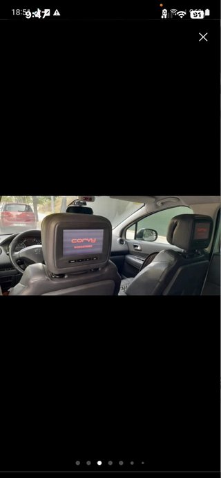 Peugeot 5008 2011