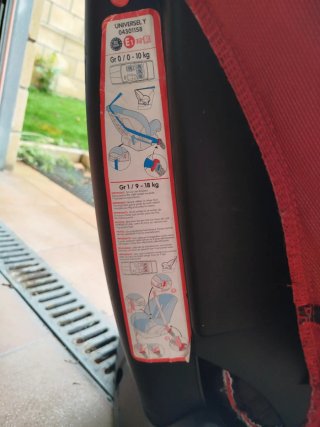 Silla de coche bebé rojo