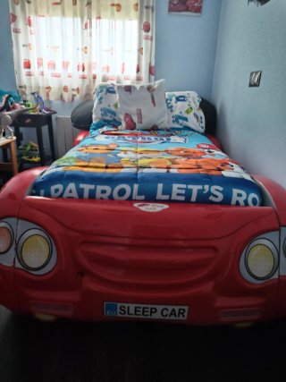 Cama infantil coche
