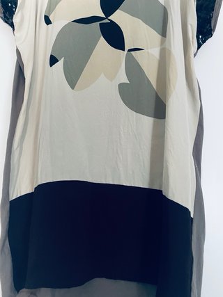 Vestido Hoss Intropia estampado floral
