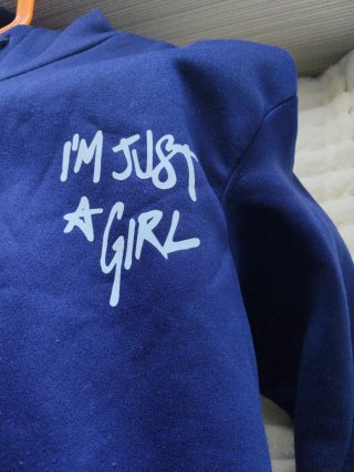 Sudadera azul " I'm just a girl "