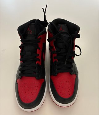 Nike Air Jordan 1 Mid Banned 2020