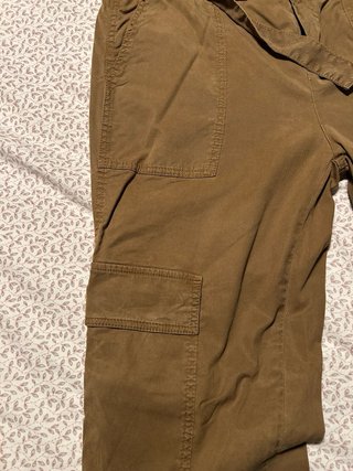 Pantalones cargo Massimo Dutti verde caqui